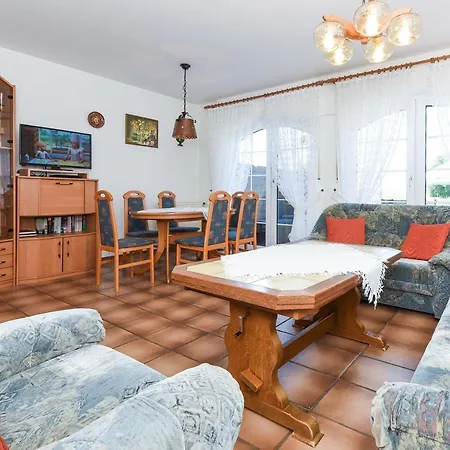 Grodehus * Dornumergrode