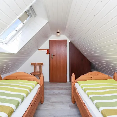 Grodehus * Dornumergrode